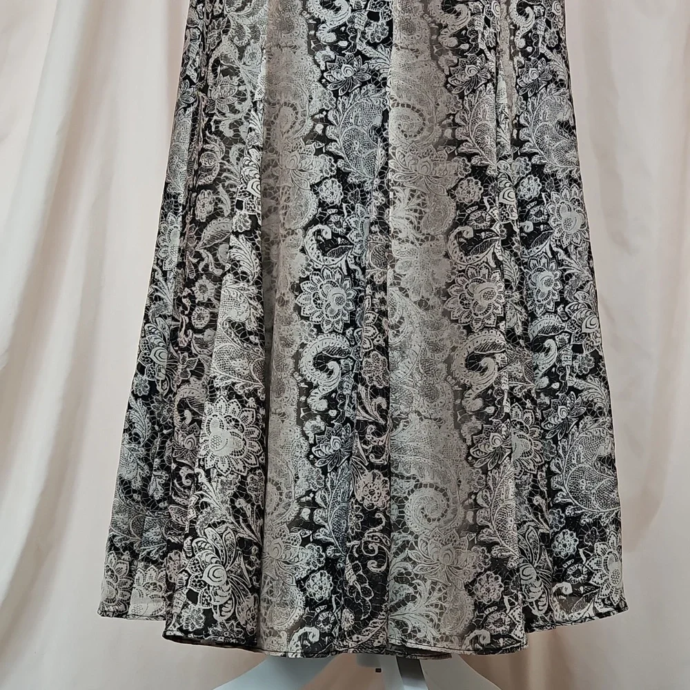 Tapemeasure Low Rise Maxi Skirt Women's 4 Paisley Boho Eclectic Y2K 70s Festival